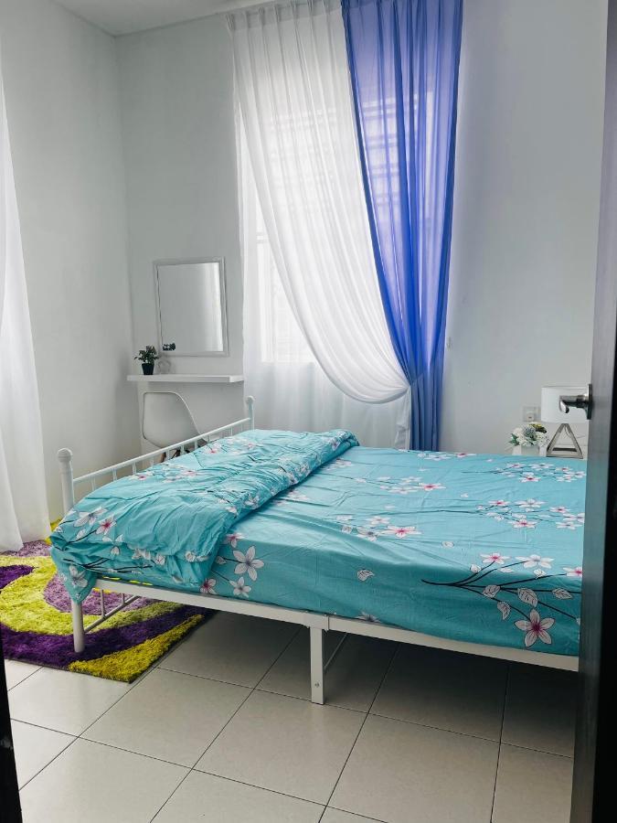 Villa Pool Kepala Batas Kampong Hilir  Exterior photo